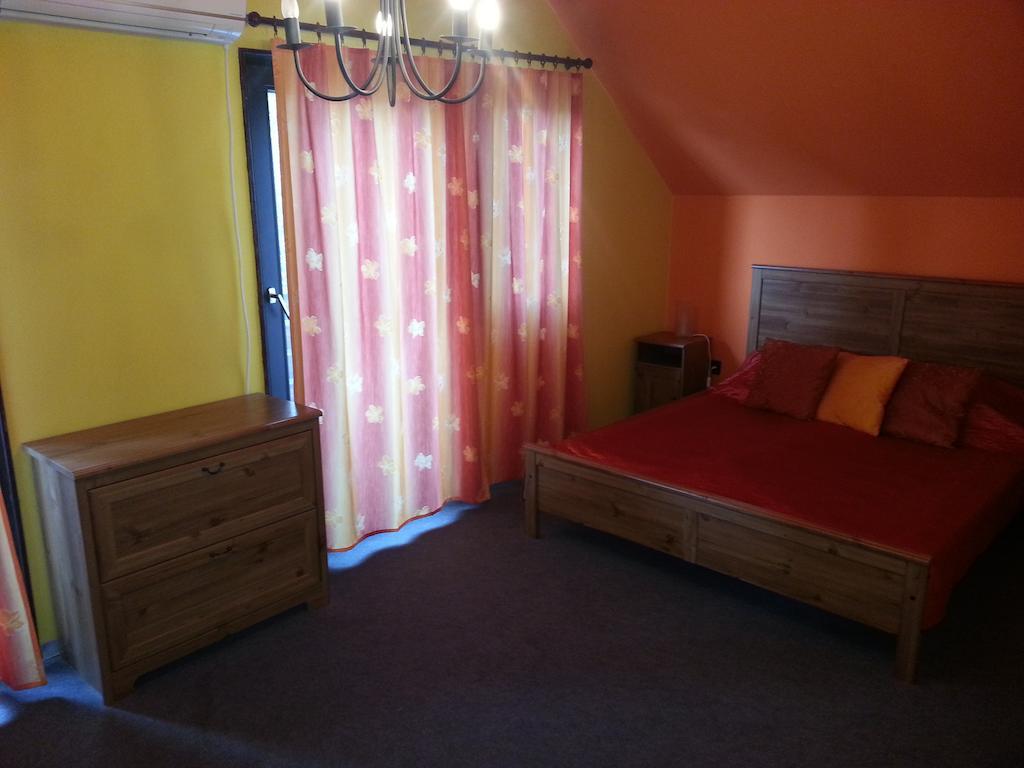 Nádor Apartman Apartamento Balatonlelle Quarto foto