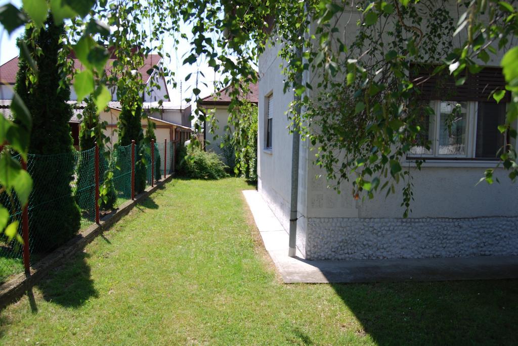 Nádor Apartman Apartamento Balatonlelle Quarto foto