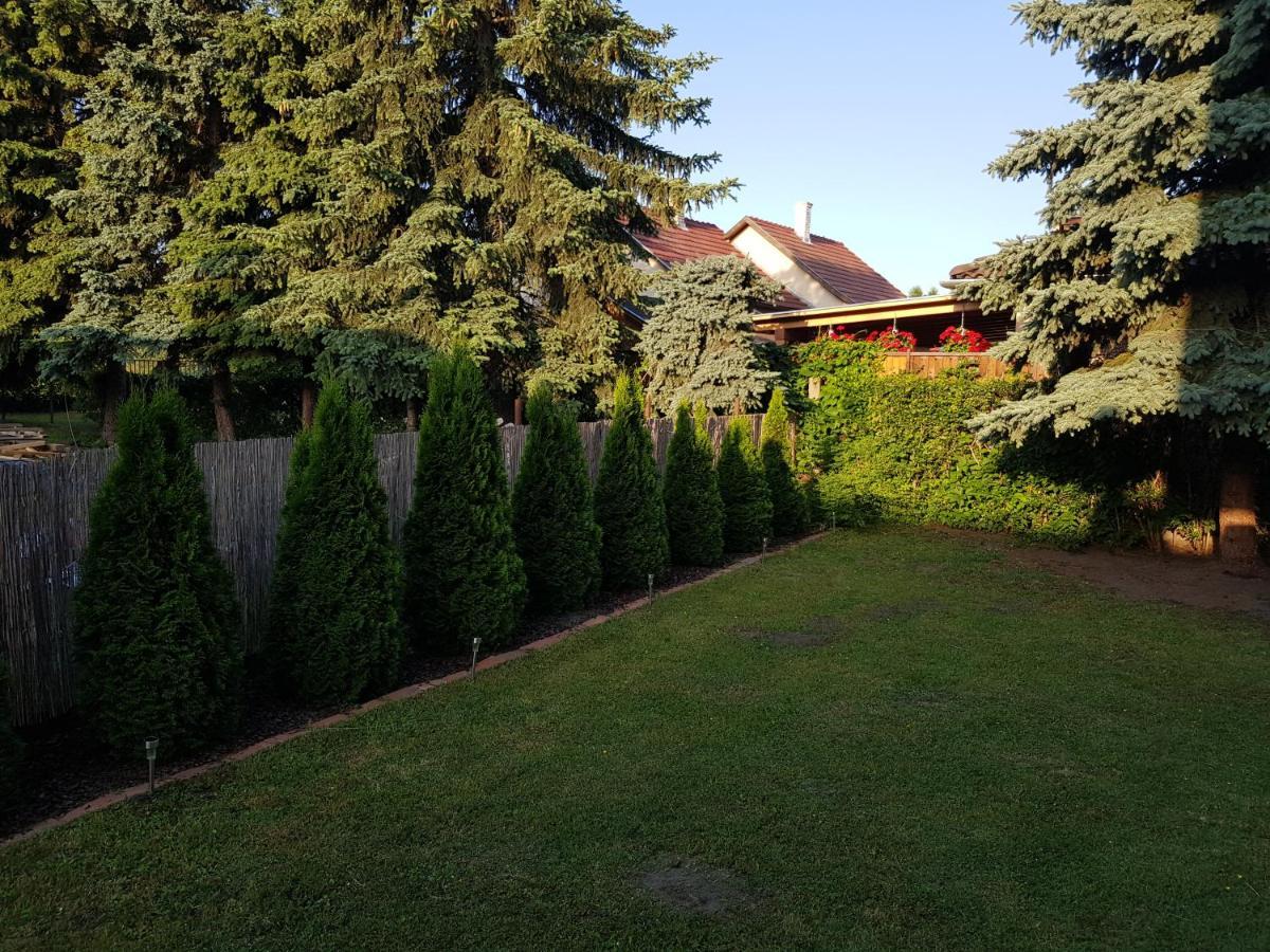 Nádor Apartman Apartamento Balatonlelle Exterior foto