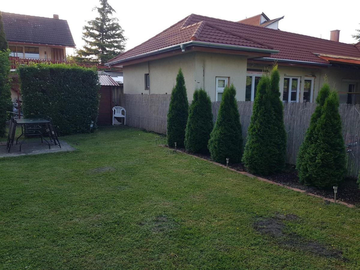 Nádor Apartman Apartamento Balatonlelle Exterior foto